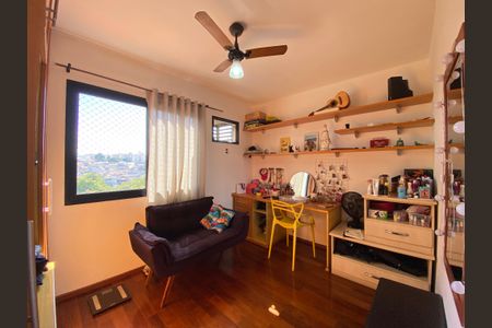 Apartamento à venda com 114m², 4 quartos e 2 vagasQuarto 3