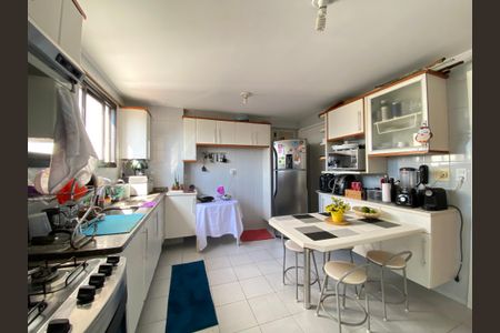 Apartamento à venda com 114m², 4 quartos e 2 vagasCozinha
