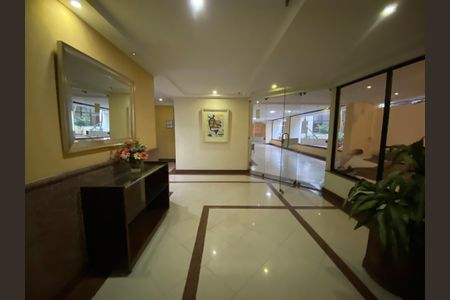 Apartamento à venda com 114m², 4 quartos e 2 vagasHall de entrada