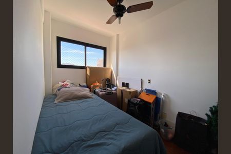 Apartamento à venda com 114m², 4 quartos e 2 vagasQuarto 2