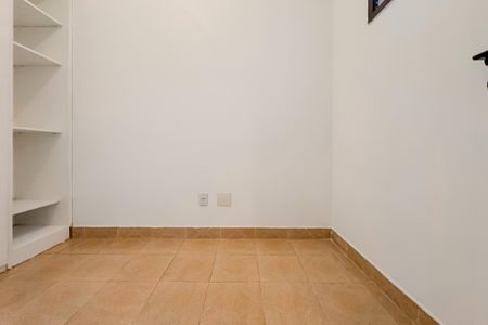 Apartamento para alugar com 250m², 4 quartos e 3 vagas Apartamento para alugar com 250m², 4 quartos e 3 vagasQuarto de Serviço