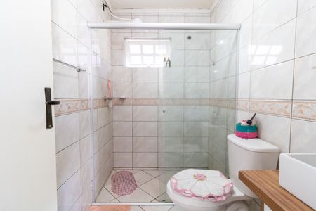 Casa à venda com 215m², 3 quartos e 4 vagas Casa à venda com 215m², 3 quartos e 4 vagasBanheiro da Suíte