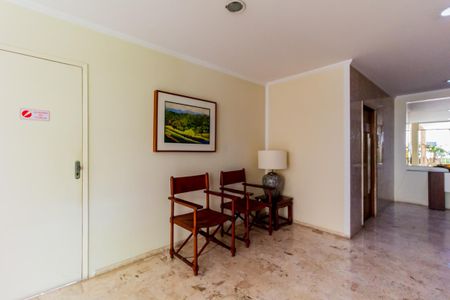 Apartamento à venda com 136m², 4 quartos e 2 vagasElevador