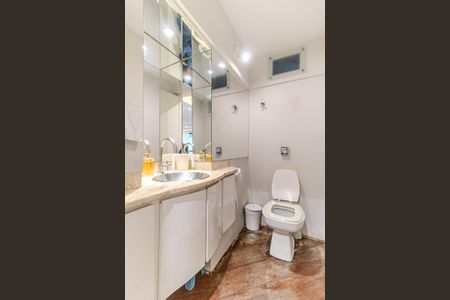 Apartamento à venda com 136m², 4 quartos e 2 vagas Apartamento à venda com 136m², 4 quartos e 2 vagasLavabo