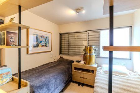 Apartamento à venda com 136m², 4 quartos e 2 vagas Apartamento à venda com 136m², 4 quartos e 2 vagasQuarto 2