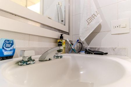 Apartamento à venda com 136m², 4 quartos e 2 vagas Apartamento à venda com 136m², 4 quartos e 2 vagasBanheiro Social