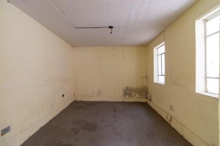 Casa à venda com 240m², 1 quarto e sem vagaÁrea de Serviço