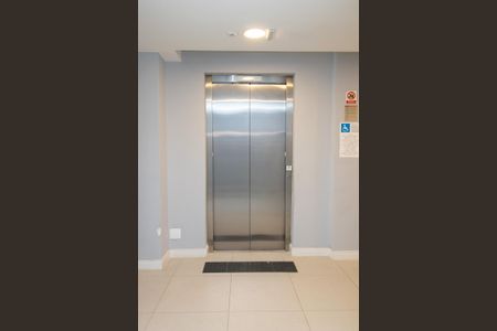 Apartamento à venda com 42m², 2 quartos e 1 vagaÁrea comum - Elevador