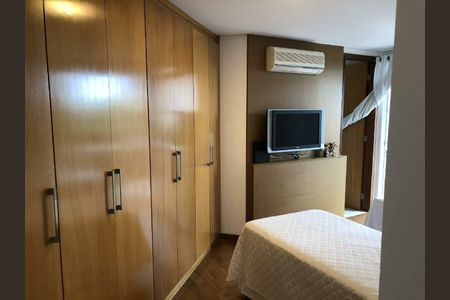 Apartamento à venda com 362m², 4 quartos e 4 vagas