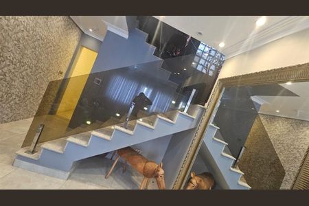 Casa à venda com 285m², 4 quartos e 2 vagas