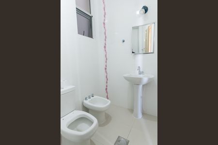 Apartamento à venda com 92m², 3 quartos e 1 vaga Apartamento à venda com 92m², 3 quartos e 1 vagaBanheiro da Suíte