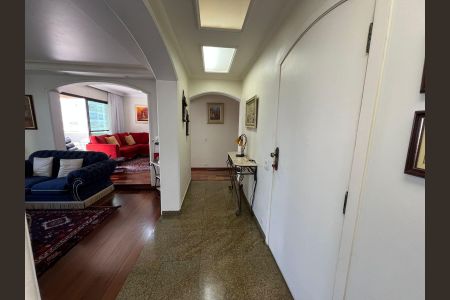 Apartamento à venda com 235m², 3 quartos e 3 vagas