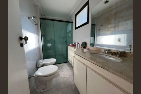 Apartamento à venda com 235m², 3 quartos e 3 vagas