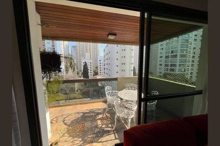 Apartamento à venda com 235m², 3 quartos e 3 vagas