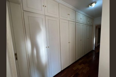 Apartamento à venda com 235m², 3 quartos e 3 vagas