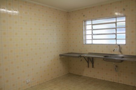 Casa à venda com 100m², 2 quartos e 2 vagasCozinha