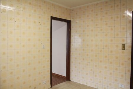 Casa à venda com 100m², 2 quartos e 2 vagasCozinha