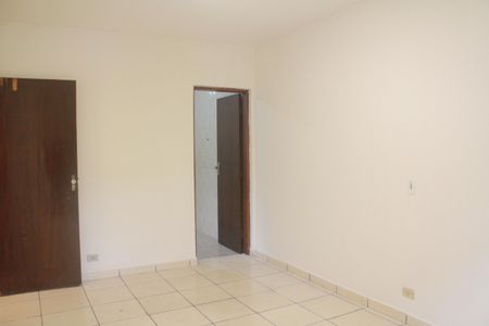 Casa à venda com 100m², 2 quartos e 2 vagasSuíte 2