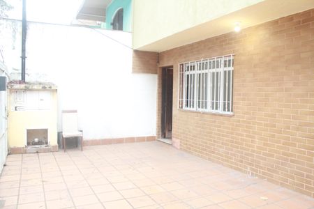 Casa à venda com 100m², 2 quartos e 2 vagasGaragem