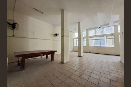 Apartamento à venda com 43m², 1 quarto e 1 vaga Apartamento à venda com 43m², 1 quarto e 1 vagaÁrea comum - Salão de festas