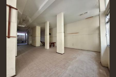 Apartamento à venda com 43m², 1 quarto e 1 vaga Apartamento à venda com 43m², 1 quarto e 1 vagaÁrea comum - Salão de festas