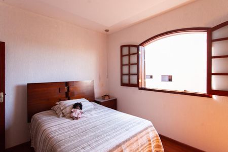 Casa à venda com 463m², 3 quartos e 10 vagas Casa à venda com 463m², 3 quartos e 10 vagasQuarto 1