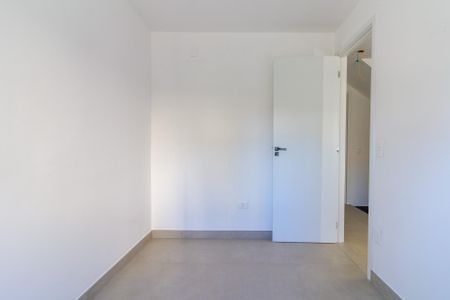 Casa à venda com 214m², 3 quartos e 2 vagas Casa à venda com 214m², 3 quartos e 2 vagasQuarto 2