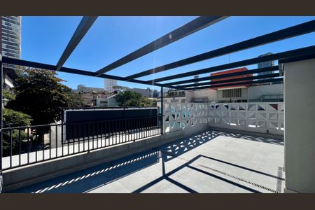 Casa à venda com 276m², 3 quartos e 2 vagasTerraço