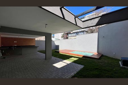 Casa à venda com 276m², 3 quartos e 2 vagasPiscina