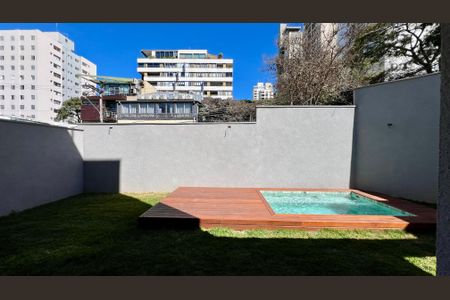 Casa à venda com 276m², 3 quartos e 2 vagasPiscina Coberta