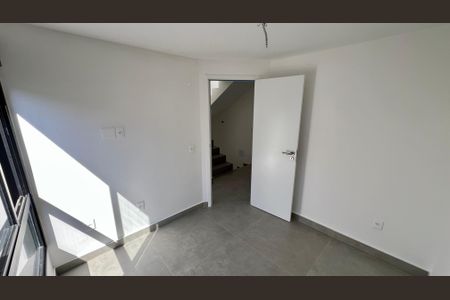 Casa à venda com 276m², 3 quartos e 2 vagasQuarto 2