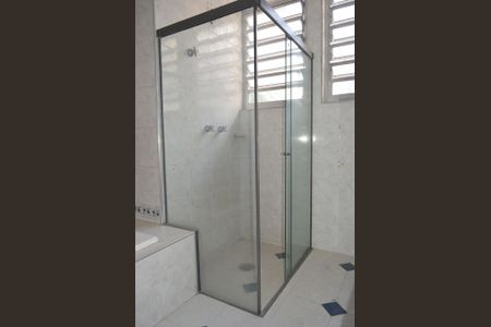 Apartamento à venda com 165m², 3 quartos e 1 vagaBanheiro da Suíte