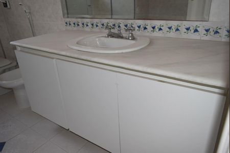 Apartamento à venda com 165m², 3 quartos e 1 vagaBanheiro da Suíte