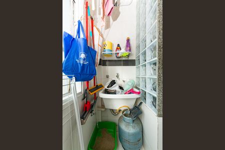 Apartamento à venda com 47m², 2 quartos e 1 vaga Apartamento à venda com 47m², 2 quartos e 1 vagaÁrea de Serviço