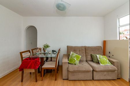 Apartamento à venda com 47m², 2 quartos e 1 vaga Apartamento à venda com 47m², 2 quartos e 1 vagaSala
