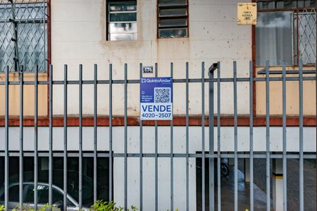 Apartamento à venda com 47m², 2 quartos e 1 vaga Apartamento à venda com 47m², 2 quartos e 1 vagaPlaca