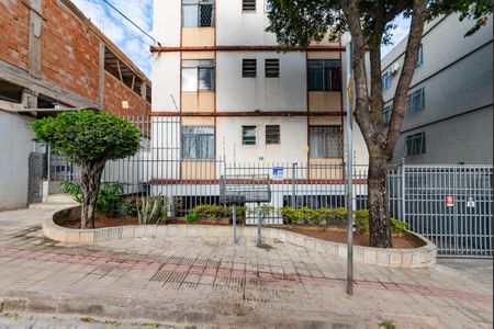 Apartamento à venda com 47m², 2 quartos e 1 vaga Apartamento à venda com 47m², 2 quartos e 1 vagaFachada