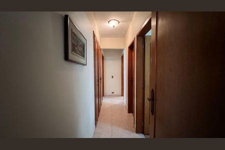 Apartamento à venda com 132m², 3 quartos e 1 vaga Apartamento à venda com 132m², 3 quartos e 1 vagaCorredor