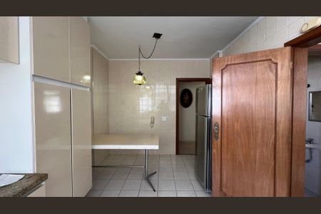 Apartamento à venda com 132m², 3 quartos e 1 vaga Apartamento à venda com 132m², 3 quartos e 1 vagaCozinha