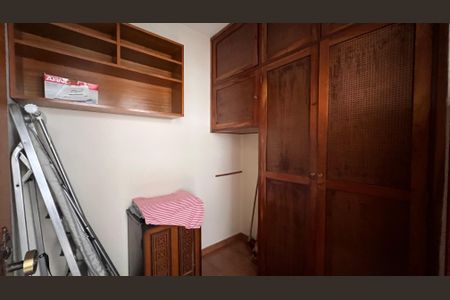 Apartamento à venda com 132m², 3 quartos e 1 vaga Apartamento à venda com 132m², 3 quartos e 1 vagaQuarto de Serviço