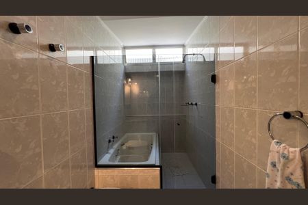 Apartamento à venda com 132m², 3 quartos e 1 vaga Apartamento à venda com 132m², 3 quartos e 1 vagaBanheiro