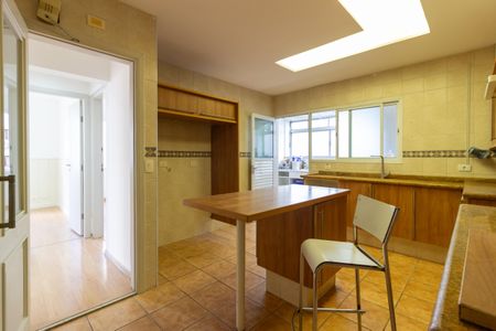 Apartamento à venda com 150m², 3 quartos e 1 vaga Apartamento à venda com 150m², 3 quartos e 1 vagaCozinha