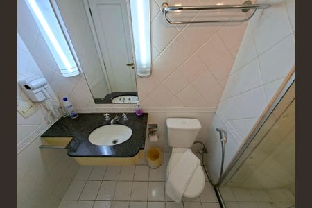 Apartamento à venda com 32m², 1 quarto e 1 vaga Apartamento à venda com 32m², 1 quarto e 1 vagaBanheiro