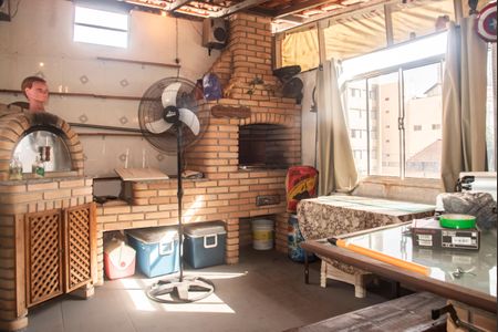 Casa à venda com 234m², 3 quartos e sem vagaPiso superior - Salão/Churrasqueira