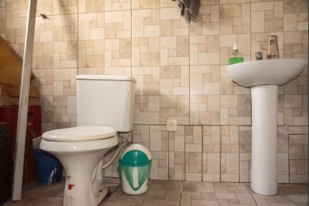 Casa à venda com 234m², 3 quartos e sem vagaBanheiro do salão