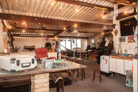 Casa à venda com 234m², 3 quartos e sem vagaPiso superior - Salão