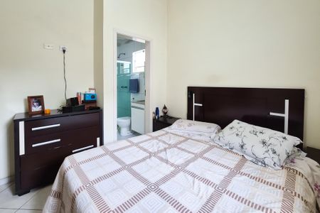 Casa à venda com 180m², 3 quartos e 3 vagasSuíte