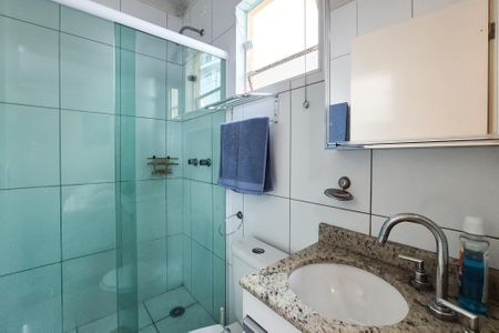 Casa à venda com 180m², 3 quartos e 3 vagasBanheiro da Suíte