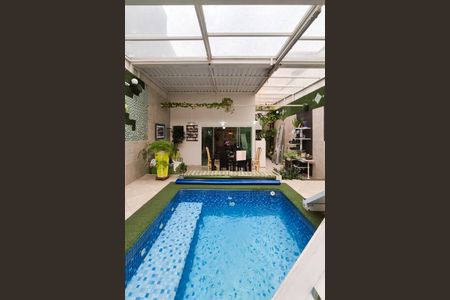 Casa à venda com 180m², 3 quartos e 3 vagasÁrea de Serviço