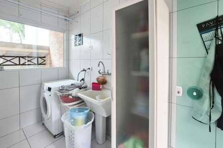 Casa à venda com 180m², 3 quartos e 3 vagasÁrea de Serviço